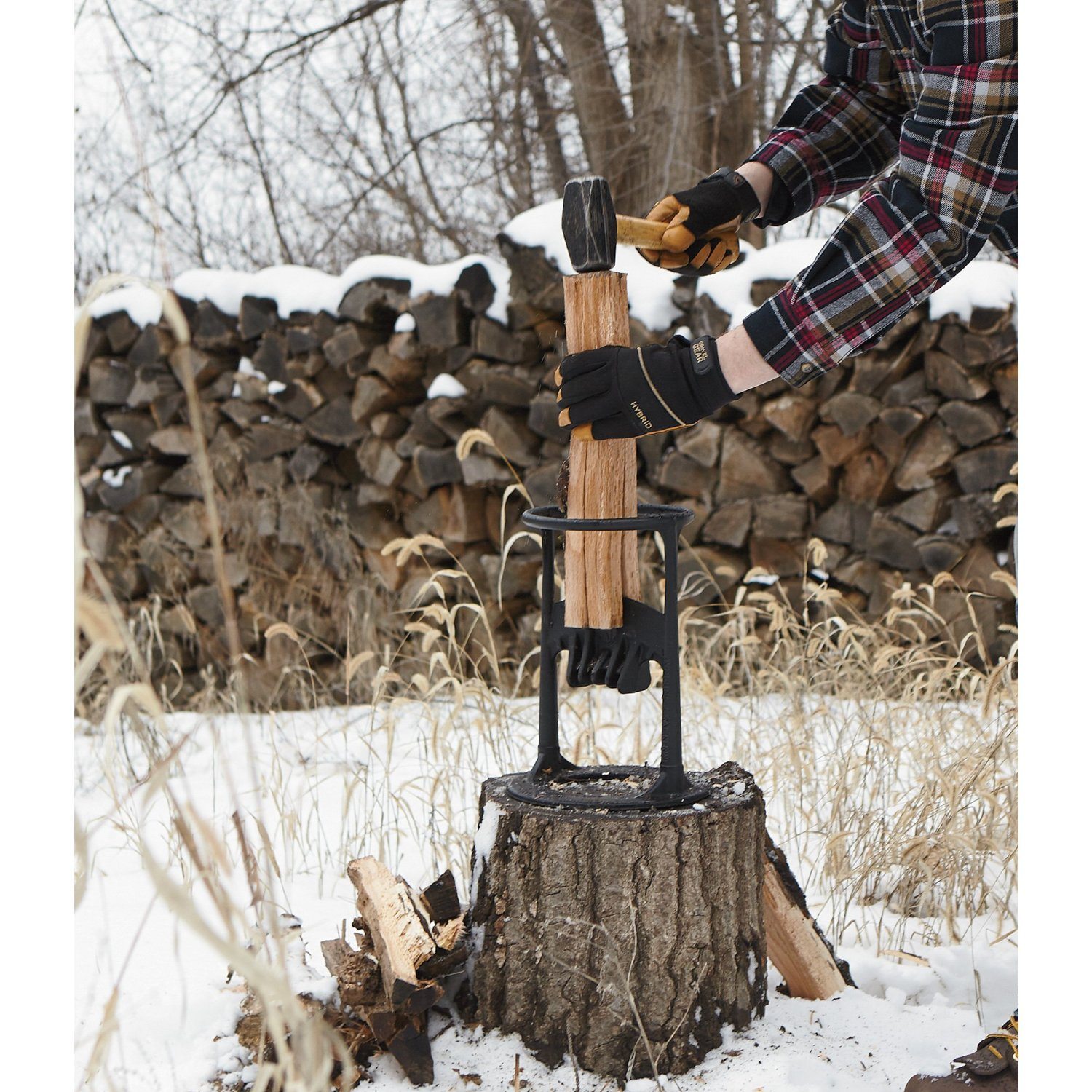 New Tool Allows You to Split Your Kindling With Ease New Tool Allows You to Split Your Kindling With Ease