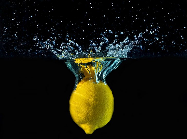 10 Reasons Why You Need to Drink Lemon Water Every Day